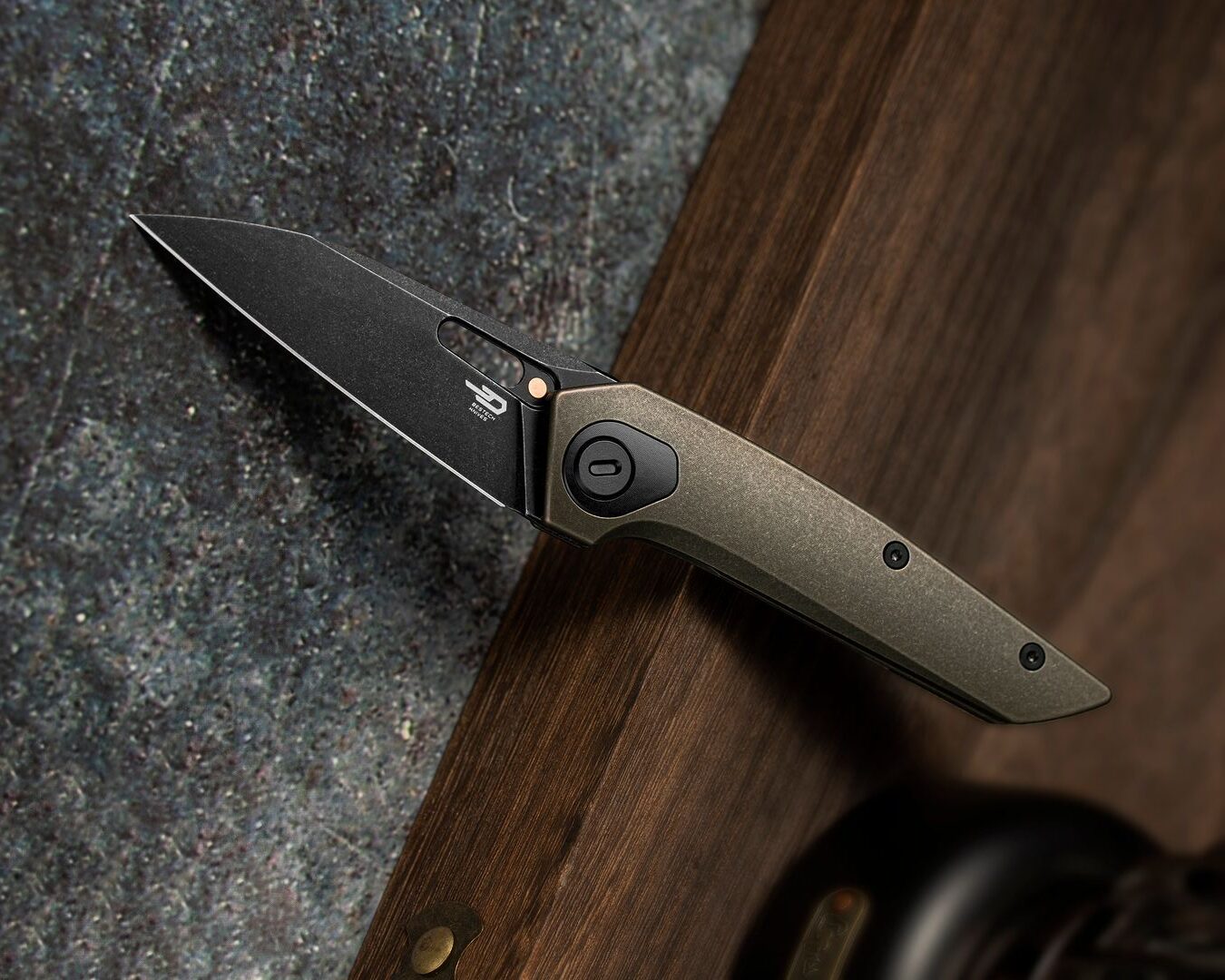 Vulpex Knives Adds First Design to Bestech Corral This Year