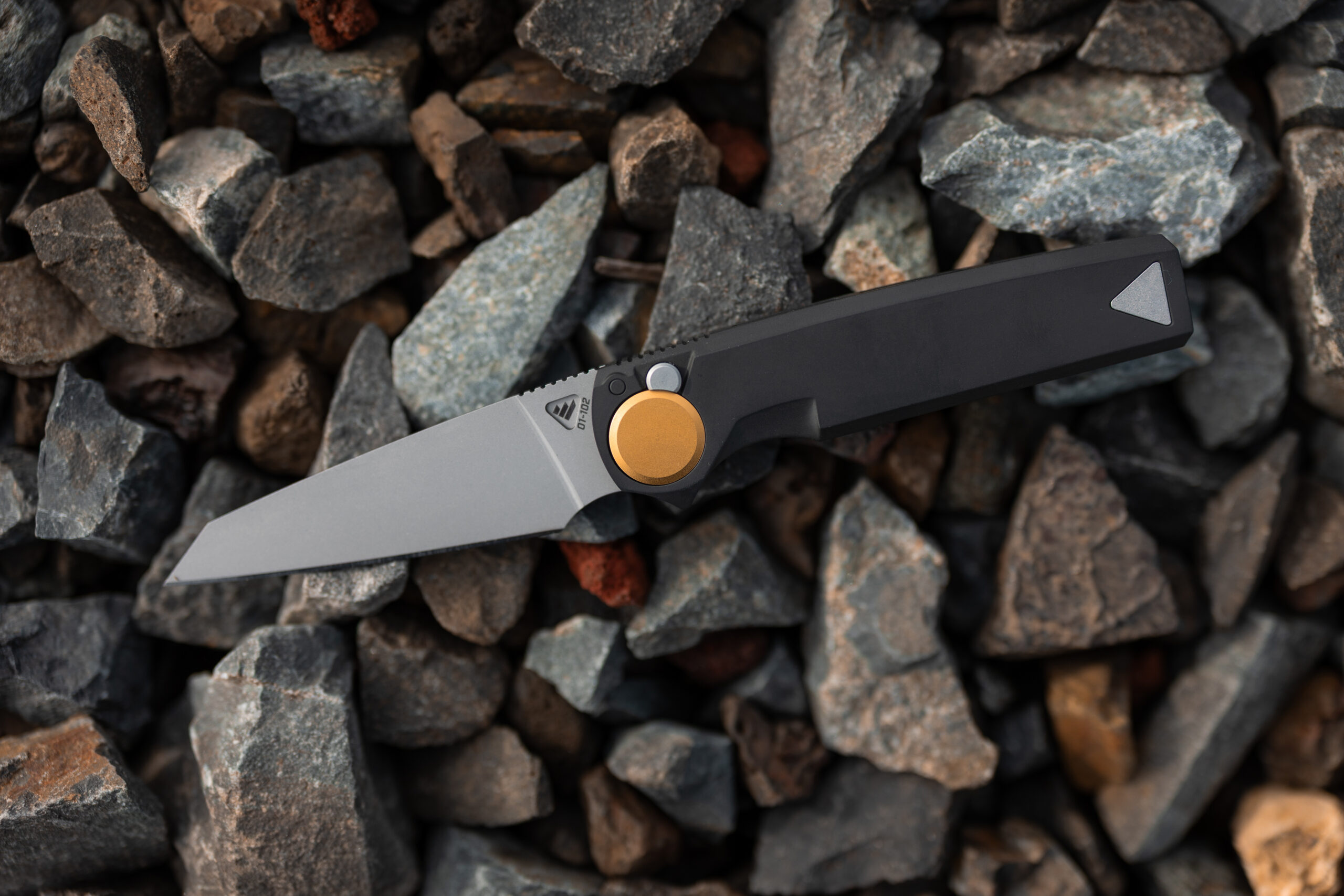 Work Sharp’s New Knife Swaps Between Manual and Automatic