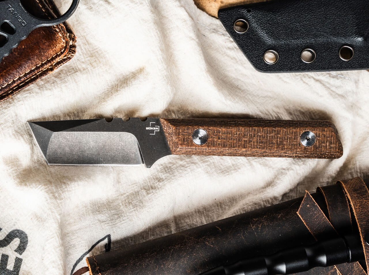 Brent Michael Smith Brings Beefy Blade to Boker